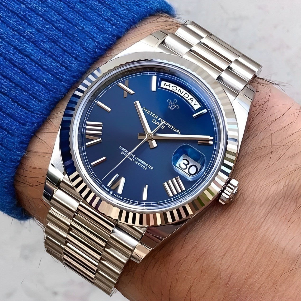 Apex Watch V2 - North Row