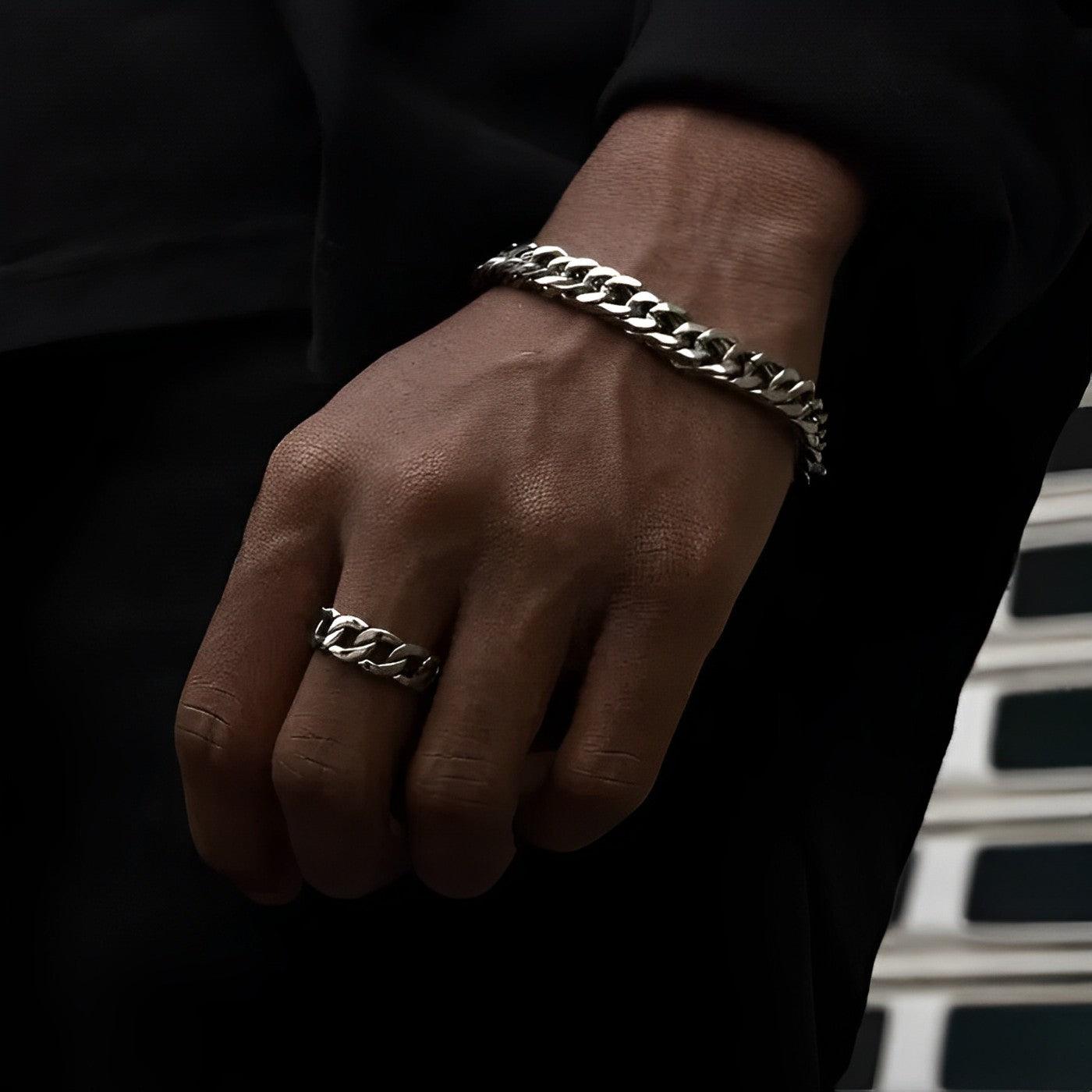 Cuban Ring - North Row