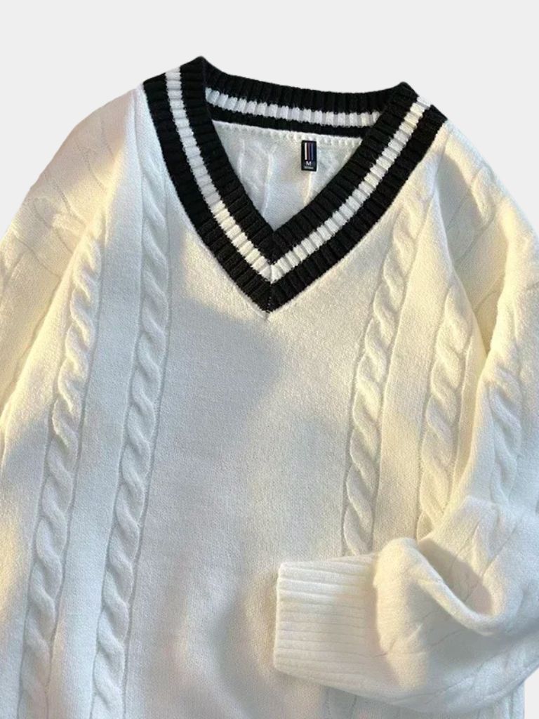 Minimalist V-Neck Sweater - North Row